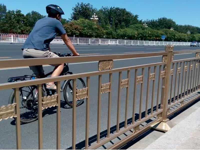 蘤(hua)式護欄(lan)