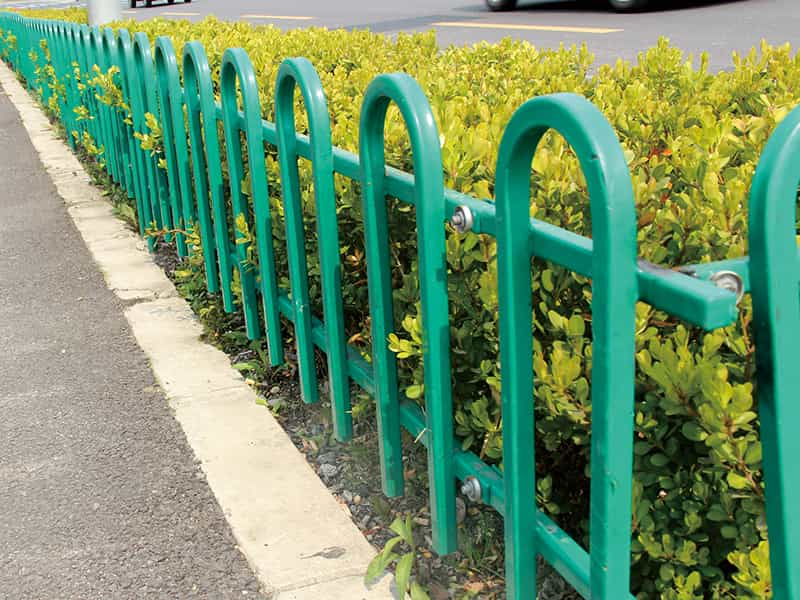 草(cao)坪(ping)護(hu)欄