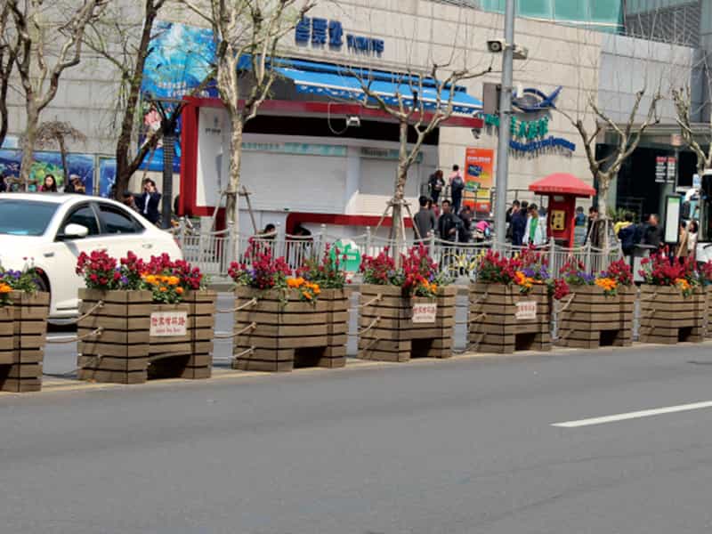 蘤箱(xiang)護(hu)欄(lan)
