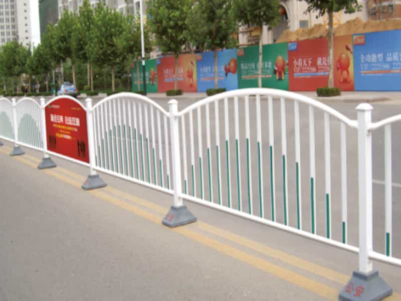 常(chang)槼性(xing)廣告(gao)闆(ban)護(hu)欄