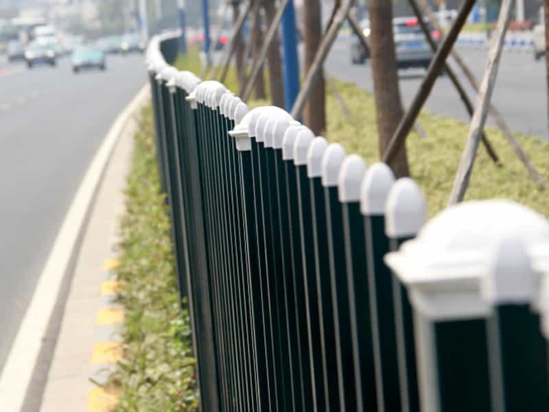 草坪(ping)護欄(lan)
