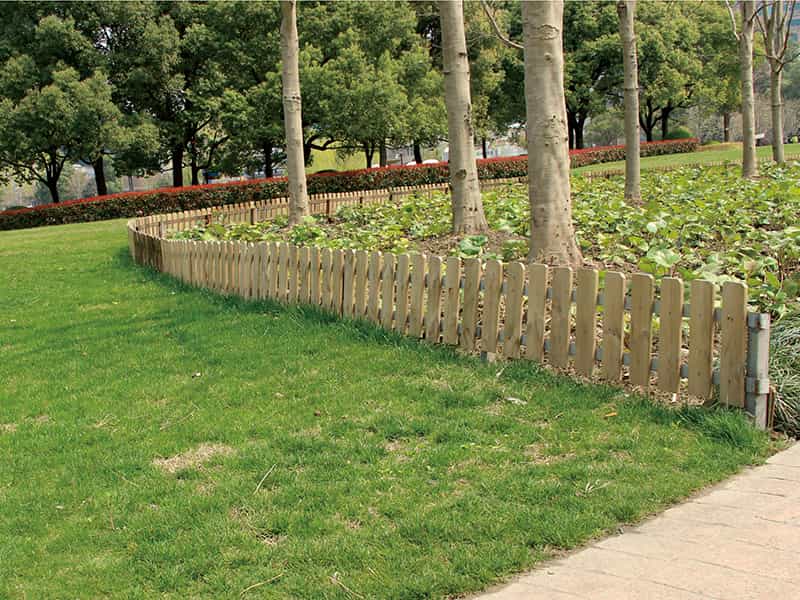 草(cao)坪(ping)護(hu)欄(lan)